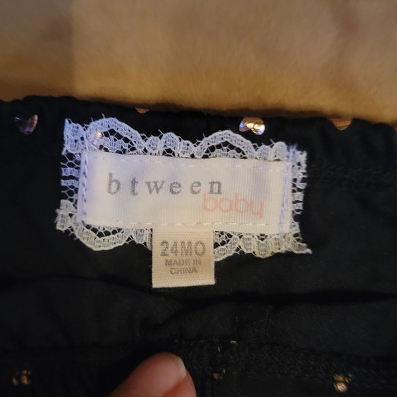 Leggings with gold hearts. Size 24 months - Picture 4 of 4